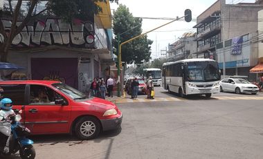 Renta Local Comercial En Esquina Col. Centro Tlalnepantla