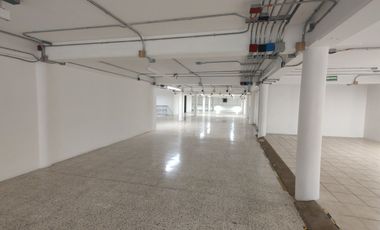 Renta Local Comercial En Esquina Col. Centro Tlalnepantla