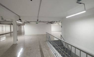 Renta Local Comercial En Esquina Col. Centro Tlalnepantla