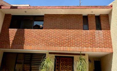 CASA EN VENTA DENTRO DE CONDOMINIO CON VIGILANCIA