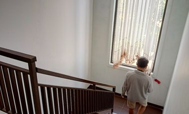 TOWNHOUSE DAGO MURAH HITUNG TANAH SAJA DIBAWAH PASARAN, NEGO SETITIK DEAL!