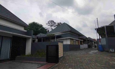 Rumah luas 3 kamar tidur dekat pasar jangkang, dekat kampus uii