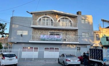 CASA CON USO DE SUELO MIXTO EN LA COLONIA SAN VICENTE