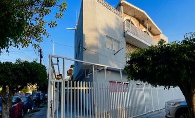 CASA CON USO DE SUELO MIXTO EN LA COLONIA SAN VICENTE