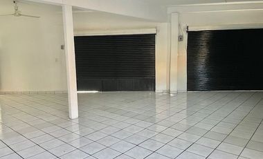 CASA CON USO DE SUELO MIXTO EN LA COLONIA SAN VICENTE