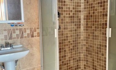 CASA CON USO DE SUELO MIXTO EN LA COLONIA SAN VICENTE