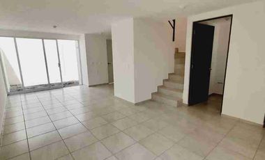 Se renta casa NUEVA en Hacienda de las fuentes, Calimaya, Estado de México