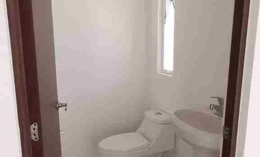 Se renta casa NUEVA en Hacienda de las fuentes, Calimaya, Estado de México