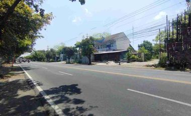 Tanah Lahan Luas Pinggir Jalan Raya Colomadu Solo Strategis