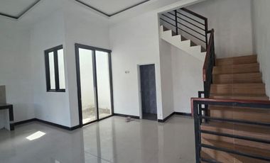 Rumah Jual Sewa Modern di Astana Buwana Solo Baru Grogol