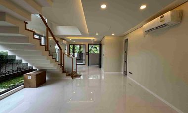 MODERN SEMI FURNISHED HOUSE IN BF HOMES PARAÑAQUE
