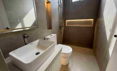 MODERN SEMI FURNISHED HOUSE IN BF HOMES PARAÑAQUE