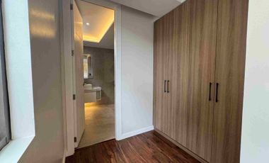 MODERN SEMI FURNISHED HOUSE IN BF HOMES PARAÑAQUE