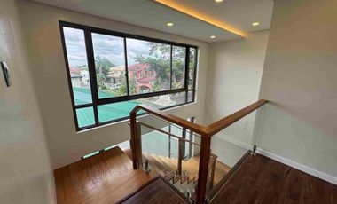 MODERN SEMI FURNISHED HOUSE IN BF HOMES PARAÑAQUE