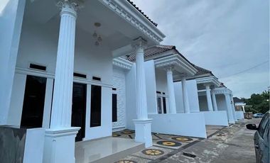 Rumah bebas desain metro