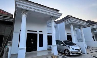 Rumah bebas desain metro