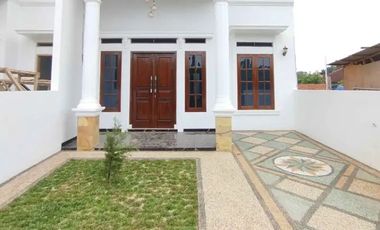Rumah bebas desain metro