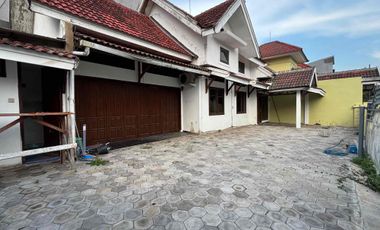 Disewakan Murah Rumah Luas Halaman Luas di Pondok Mutiara Sidoarjo dkt Taman Pinang Pondok Jati Tengah Kota