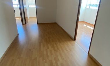 Renta oficinas, diferentes medidas y distribución. Sobre Av. Juárez