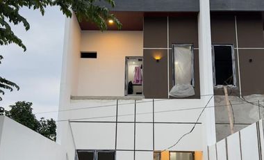 Rumah Baru 3 Lantai Di Meruya Selatan Jakarta Barat Siap Huni Desember 2025