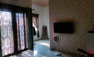 Rumah 2 Lantai 6 Kamar Timur Akses Strategis Di Telanaipura Kota Jambi