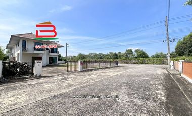 บ้านเดี่ยว เนื้อที่ 102 ตร.ว. โครงการ ดิเออเบิร์น รังสิต-นครนายก คลอง 15 ใกล้ปั้ม ปตท.คลอง 15 ถนนรังสิต-นครนายก ตำบลคลองใหญ่ อำเภอองครักษ์ นครนายก