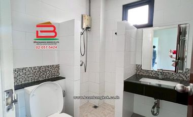บ้านเดี่ยว เนื้อที่ 102 ตร.ว. โครงการ ดิเออเบิร์น รังสิต-นครนายก คลอง 15 ใกล้ปั้ม ปตท.คลอง 15 ถนนรังสิต-นครนายก ตำบลคลองใหญ่ อำเภอองครักษ์ นครนายก