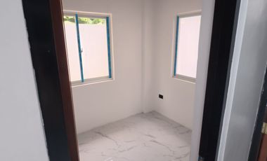 R1306 - Villa Esmeralda, San Lorenzo Royale DCD 3BR House and Lot for Sale