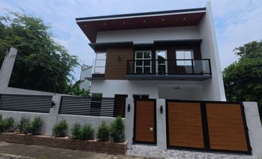 R1306 - Villa Esmeralda, San Lorenzo Royale DCD 3BR House and Lot for Sale