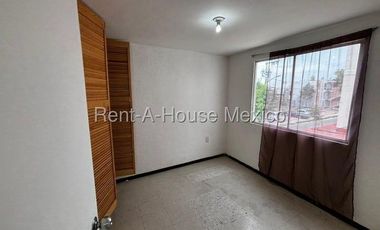 Departamento de 2 recámaras. VENTA - La Pradera