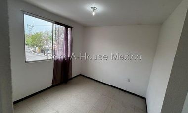 Departamento de 2 recámaras. VENTA - La Pradera