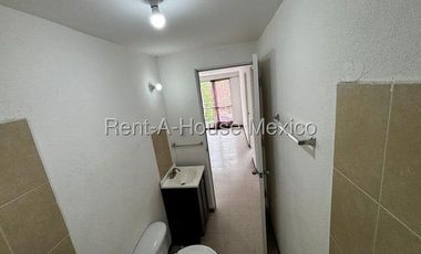Departamento de 2 recámaras. VENTA - La Pradera
