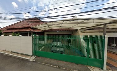 Rumah Hoek di Taman Gandaria Indah, Dekat MRT Haji Nawi dan PIM