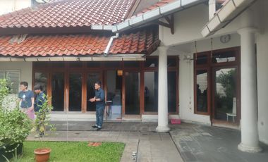 Rumah Hoek di Taman Gandaria Indah, Dekat MRT Haji Nawi dan PIM