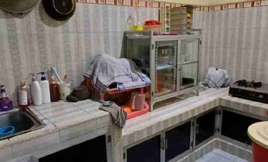 Rumah terawat dan lingkungan tenang 2 lantai kota Pontianak