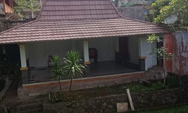 Di jual cepat villa di Jogjogan, Cisarua kab. Bogor. Dekat dgn taman wisata curug cilember, NEGO
