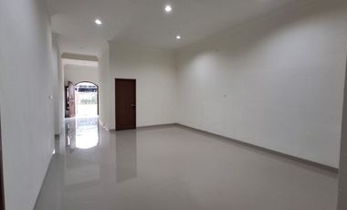 Rumah Idaman di Taman Harapan Baru! Nyaman, Rapi, dan Siap Ditempati