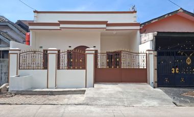 Rumah Idaman di Taman Harapan Baru! Nyaman, Rapi, dan Siap Ditempati