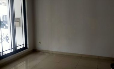 Disewakan Rumah Green Lake City Cluster Asia Ready Awal Januari 2026