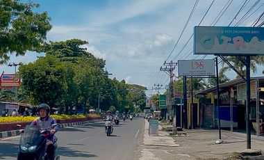 Rumah dan toko pinggir jalan Panjitilar negara