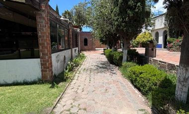 Venta de Restaurante y amplia propiedad con excelente ubicación