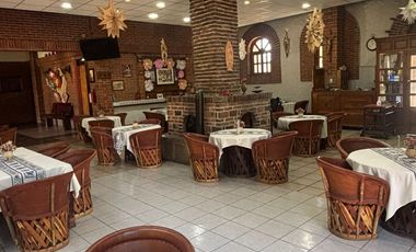 Venta de Restaurante y amplia propiedad con excelente ubicación