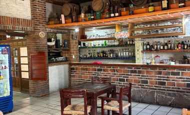 Venta de Restaurante y amplia propiedad con excelente ubicación