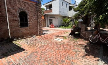 Venta de Restaurante y amplia propiedad con excelente ubicación