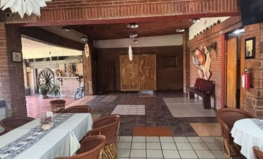 Venta de Restaurante y amplia propiedad con excelente ubicación