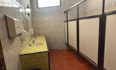 Venta de Restaurante y amplia propiedad con excelente ubicación