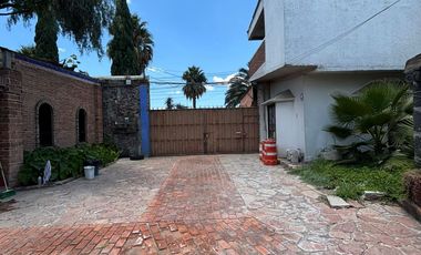 Venta de Restaurante y amplia propiedad con excelente ubicación