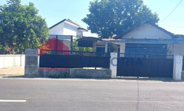 DIJUAL Rumah Bagus Siap Huni di Banyakan Kab Kediri Depan Ada Toko Belakang Bangunan Ada Bangunan Belum Finishing (3KT 2KM)