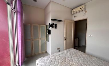 The Only One Available! Rumah 4x15 Full Furnished San Lorenzo Golf Lake Jakarta Barat