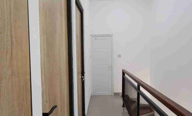 Rumah Cantik 2 lantai Ready Dekat LRT Ciracas Jakarta Timur